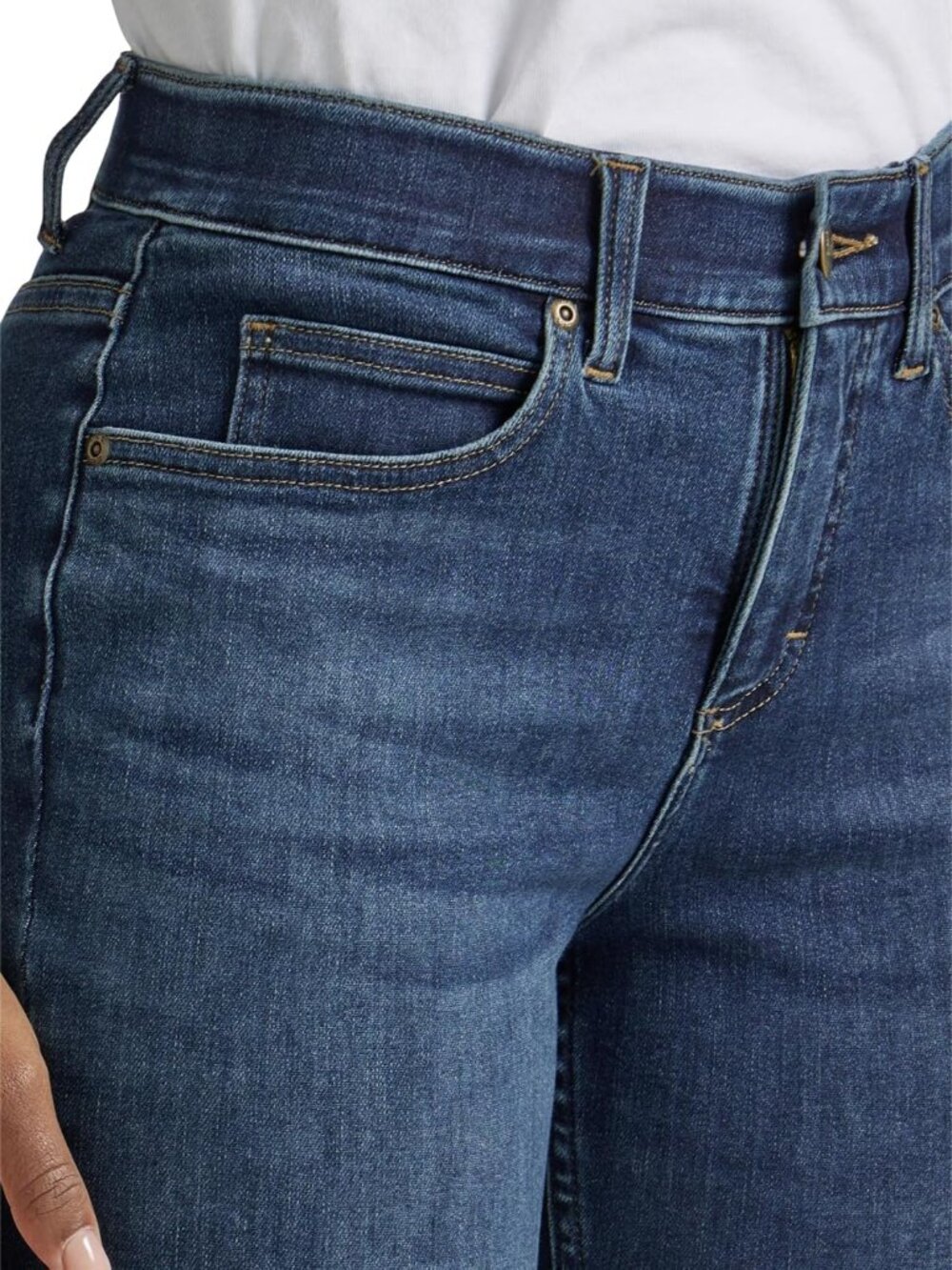 Women's Ultra Lux Comfort with Flex Motion Bootcut Jean - Picture 4 of 6